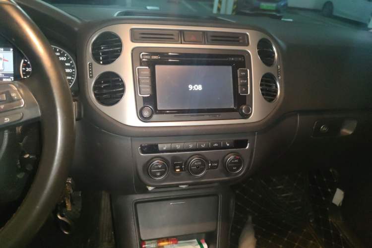 Used Volkswagen Tiguan L 2013 1.8TSI Automatic Two-Wheel Drive Luxury Model