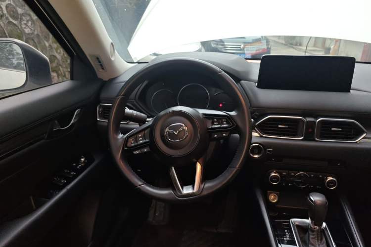 Used Mazda CX-5 2022 2.0L Automatic Two-Wheel Drive Zhiya Version Steering Wheel