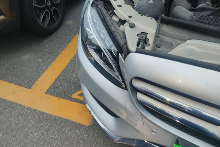 Used Mercedes-Benz C-Class 2017 Facelift C 200 L Sport Edition