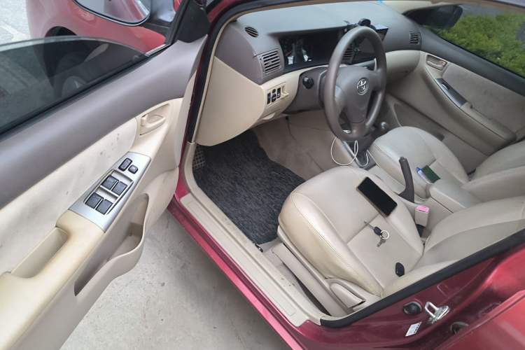 Used Toyota Corolla EX 2011 1.6L Manual Classic Edition
