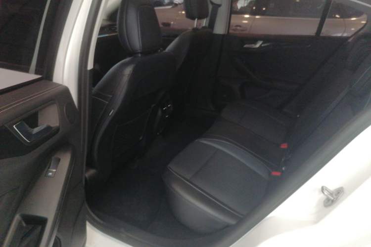 Used Ford Focus 2021 Hatchback EcoBoost 180 Automatic Titanium Edition