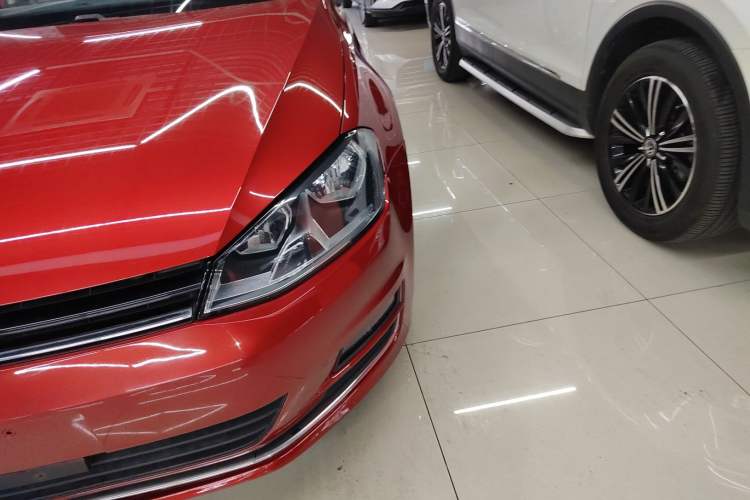 Used Volkswagen Golf 2015 1.4TSI Automatic Luxury Model Left Front Headlight