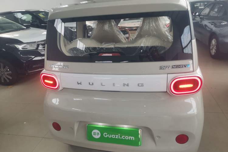 Used Wuling Hongguang MINIEV 2024 3rd Generation 215km Youth Edition