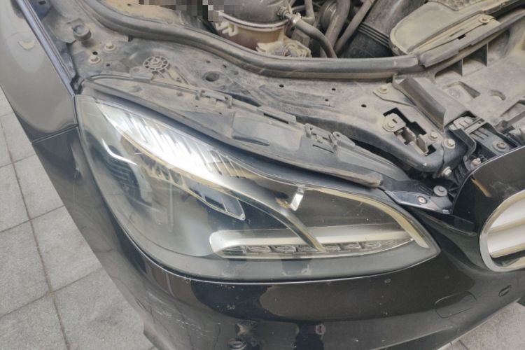 Used Mercedes-Benz E-Class 2015 Restyled E 260 L Sport Edition Right Front Headlight