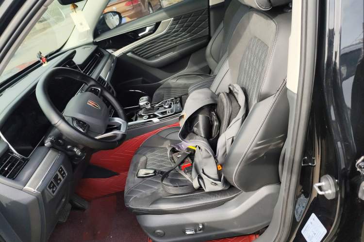 Used Hongqi HS5 2022 Facelifted Version 2.0T Smart Connect Flagship All-Wheel-Drive Edition
