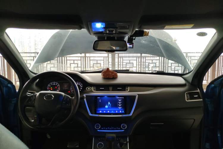 Used Land X7 2015 2.0T Panoramic Prestige Edition