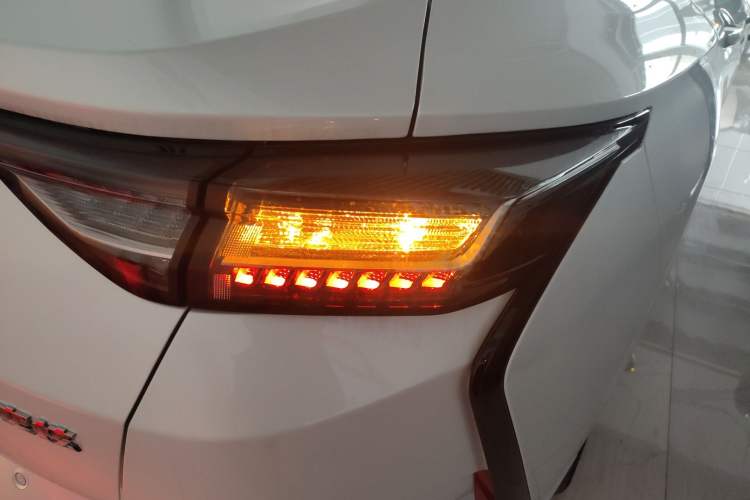 Used Dongfeng Aeolus Yixuan 2025 1.5L Automatic Luxury Version