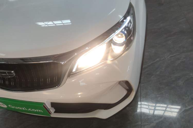 Used Geely Auto Vision X3 2021 PRO 1.5L CVT Deluxe Model
