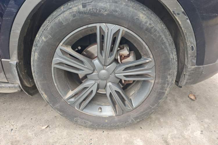 Used Leopaard CS10 2015 2.0T Manual Fashion Edition Right Front Wheel Hub