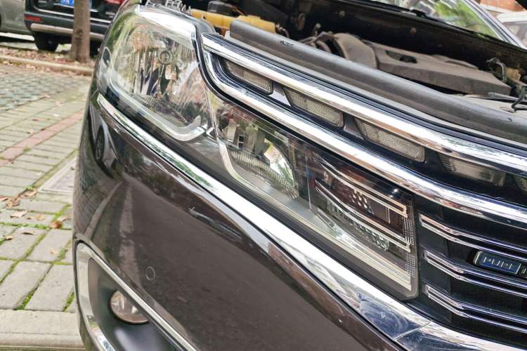 Used Citroen C6 2017 380THP Luxury Version Right Front Headlight