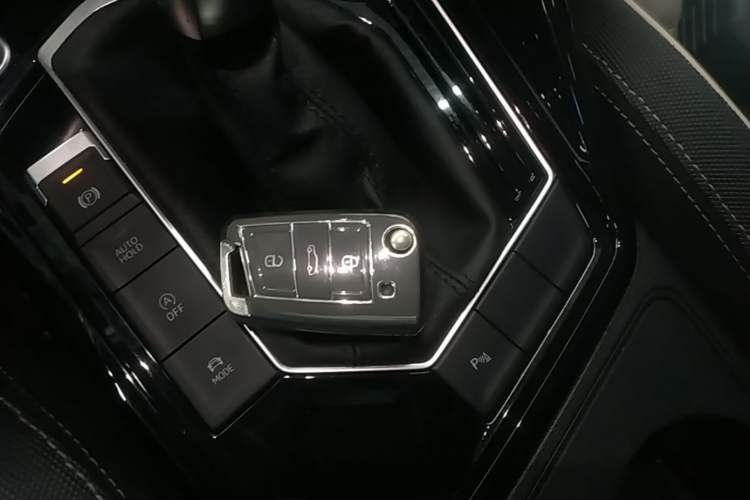 Used Volkswagen Tayron 2023 330TSI Two-Wheel-Drive Luxury Plus Advanced Version Vehicle Key