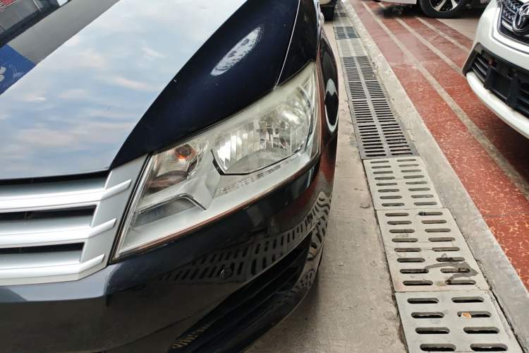 Used Volkswagen Santana 2013 1.4L Manual Fashion Edition