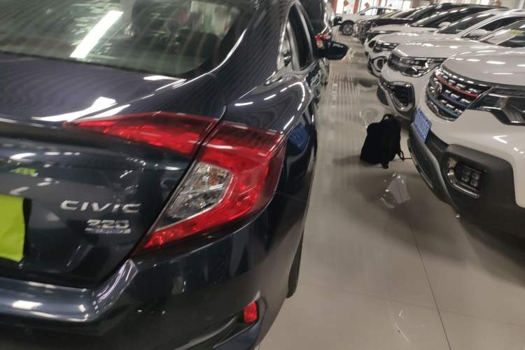 Used Honda Civic 2016 220TURBO CVT Luxury Edition