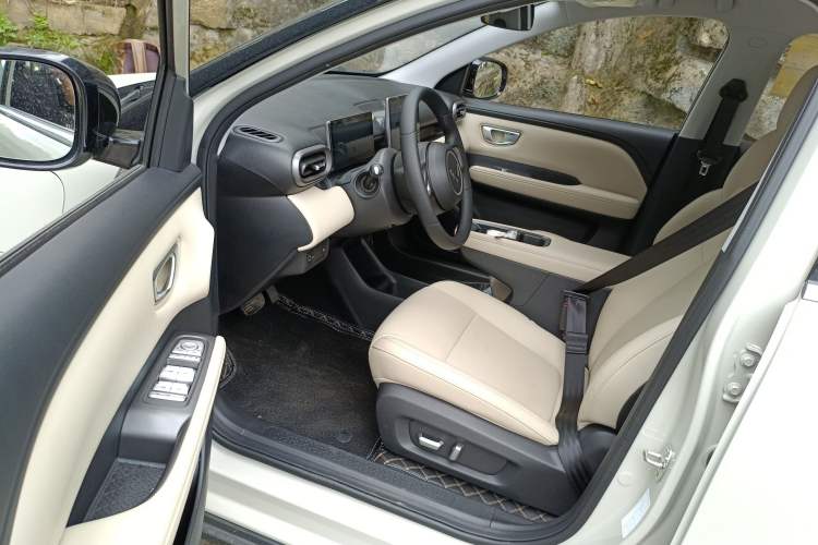 Used Wuling Bingo PLUS 2024 401 km Range 5-Seater Version
