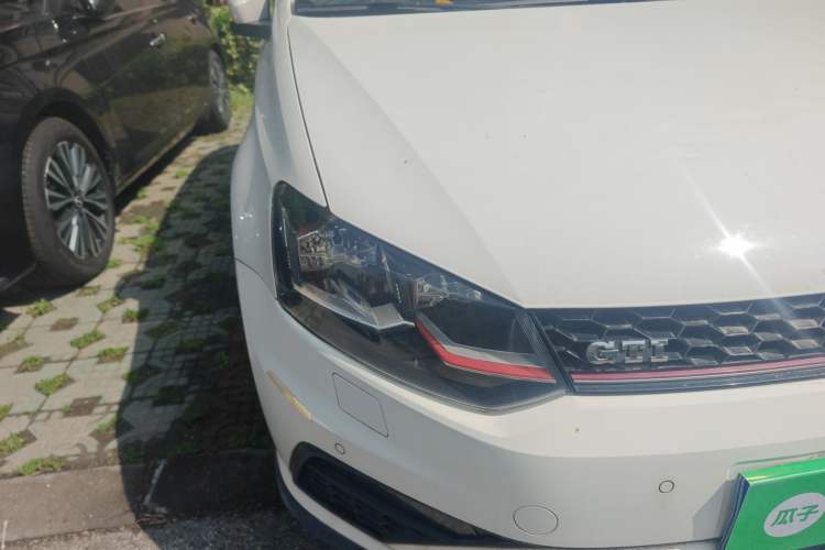 Used Volkswagen Polo 2015 1.4TSI GTI Right Front Headlight