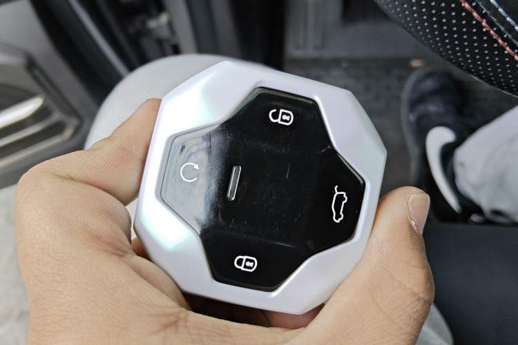 Used JETOUR Traveler 2023 2.0T All-Wheel Drive CrossPRO+