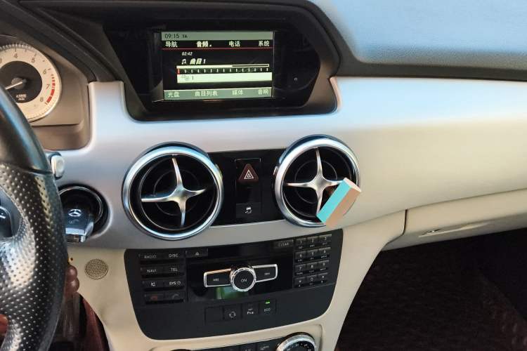 Used Mercedes-Benz GLK-Class 2015 GLK 260 4MATIC Dynamic Edition Ultimate Version
