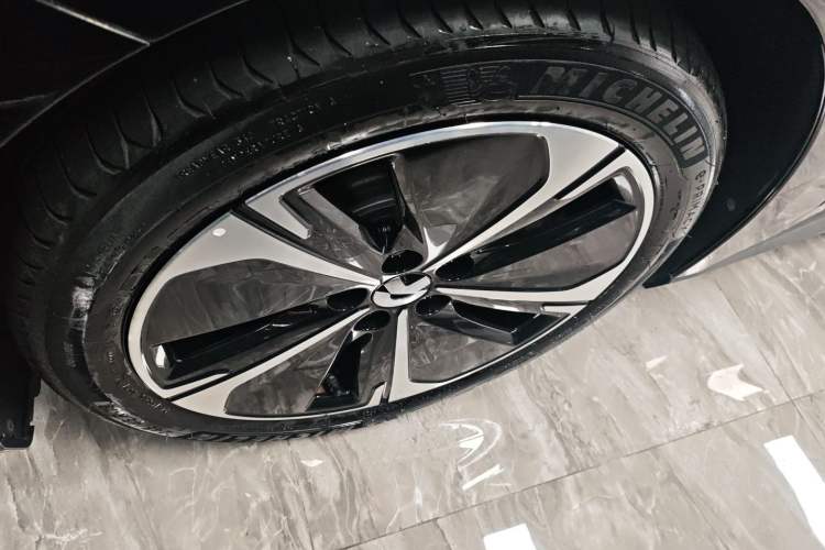 Used Nio ET5T 2024 75kWh Touring Exterior 4