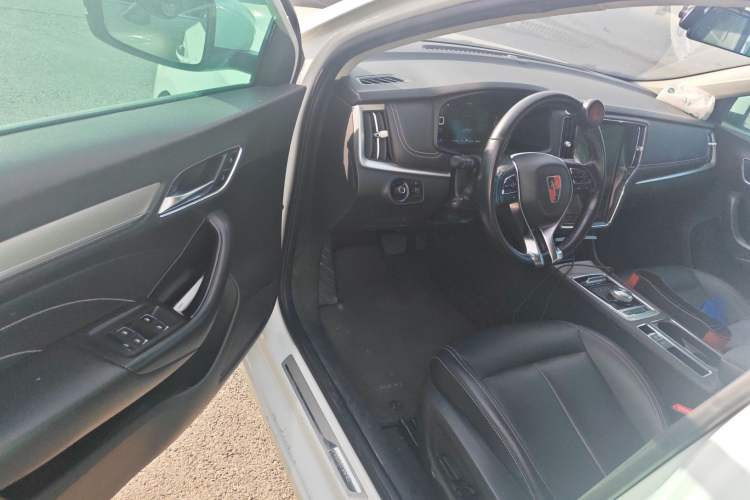 Used Roewe i6 New Energy 2017 45T Hybrid Connect & Smart Enjoyment Edition
