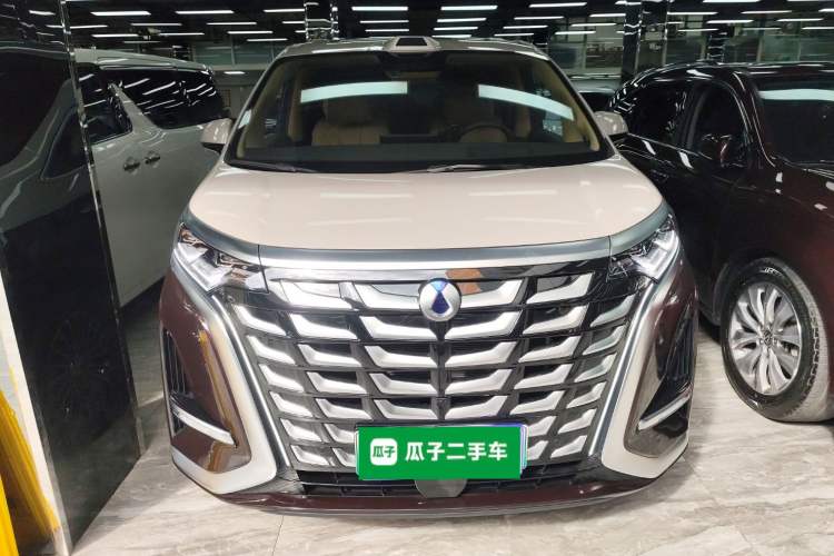 Used Denza D9 2025 Model DM-i Four-Wheel Drive Supreme Edition
