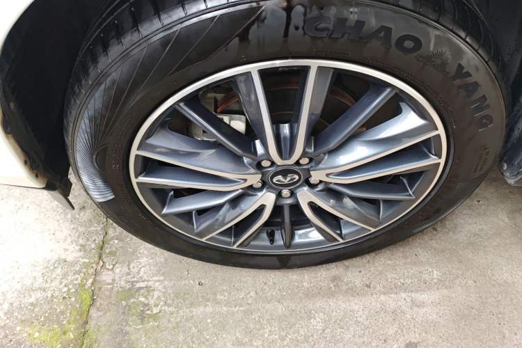 Used Infiniti QX60 2018 2.5 S/C Hybrid Two-Wheel-Drive Excellence Edition China VI Standard Left Front Wheel Hub