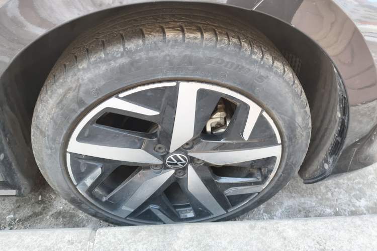 Used Volkswagen Lamando 2023 Lavida L 280TSI DSG Cool & Spicy Edition
