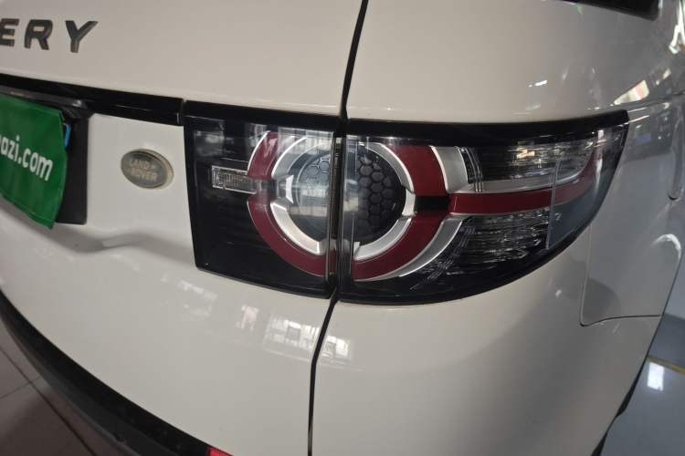 Used Land Rover Discovery Sport 2019 240 PS SE Version China VI Standard