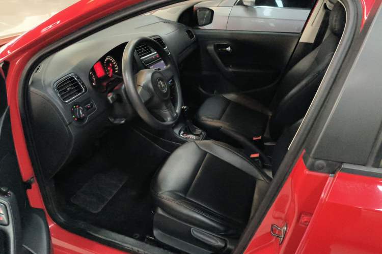 Used Volkswagen Polo 2013 1.4L Automatic Comfort Edition