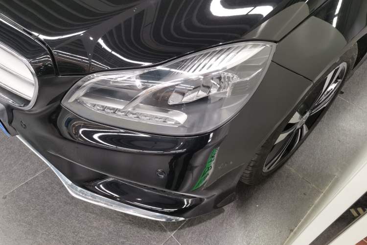 Used Mercedes-Benz E-Class 2015 Restyled E 260 L Sport Edition Left Front Headlight