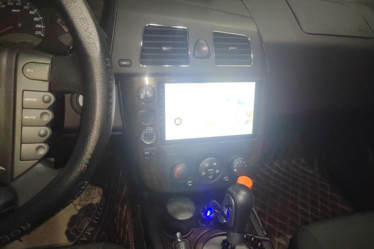 Used Roewe W5 2014 1.8T 2WD Automatic Tharu Special Edition
