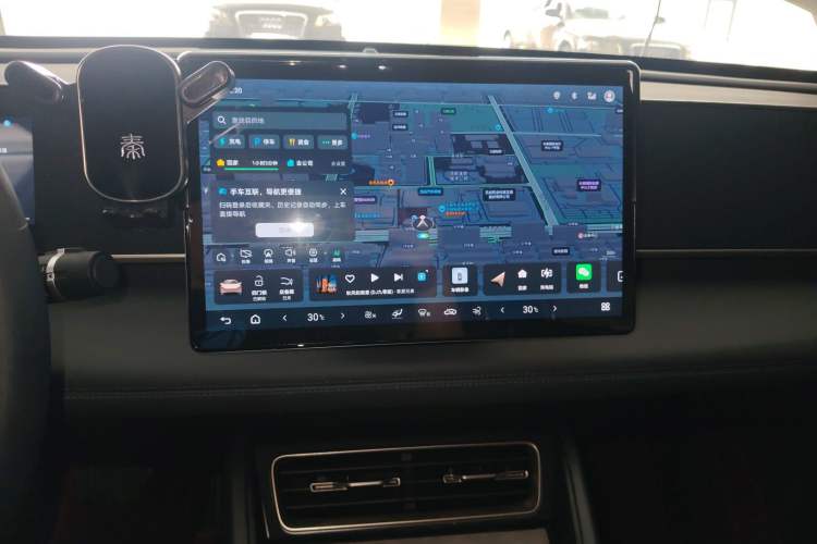 Used BYD Qin L 2025 DM-i Smart Drive 80KM Leading Model Audio And AC Panel