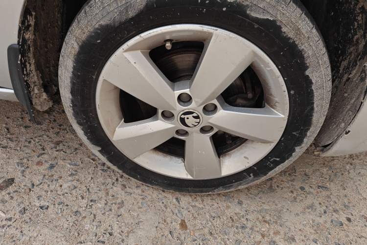 Used Skoda Rapid 2013 1.4L Manual Smart Selection Trim