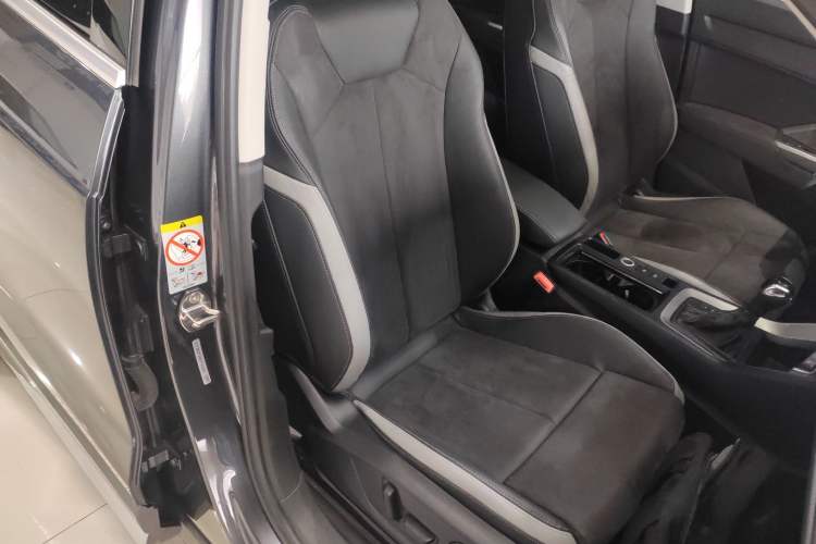 Used Audi Q3 2022 35 TFSI Fashion Dynamic Model
