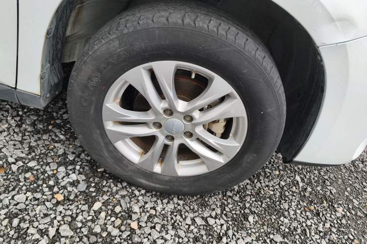 Used Haval M6 2019 1.5T DCT Two-Wheel Drive Elite Version China VI Standard Right Front Wheel Hub