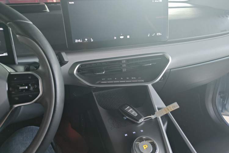 Used Geometry C 2020 Premium Range Edition 400 KM C+ Pro
