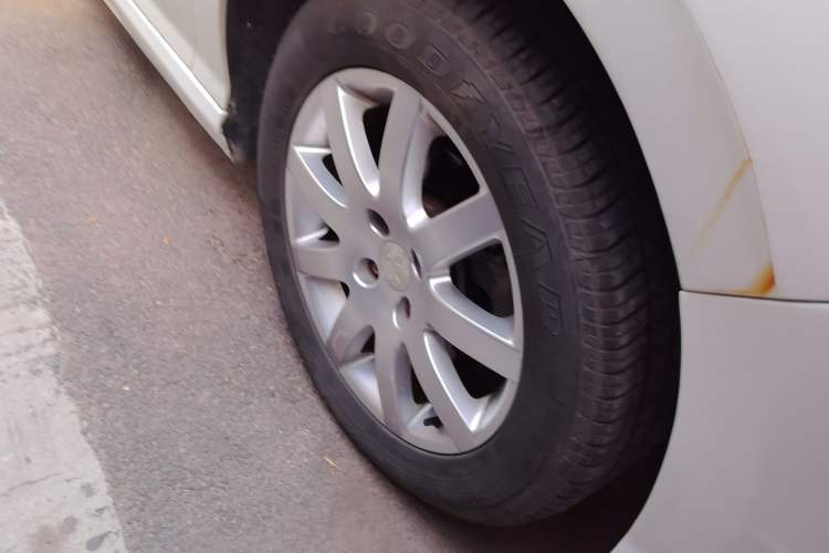 Used Peugeot 308 2014 Enjoy Edition Classic 1.6L Manual YouShang Model