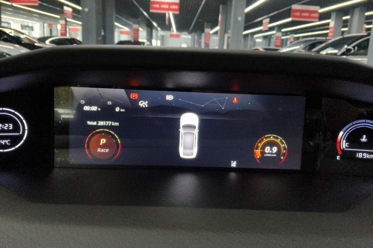 Used CHANGAN UNI-V 2023 1.5T Prestige Model
