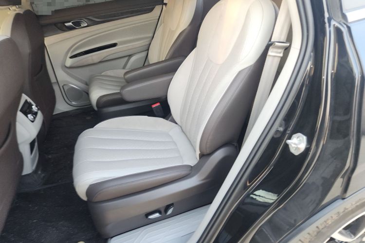 Used Ford Equator 2023 EcoBoost 225 Premier PLUS 7-Seater (2/2/3)