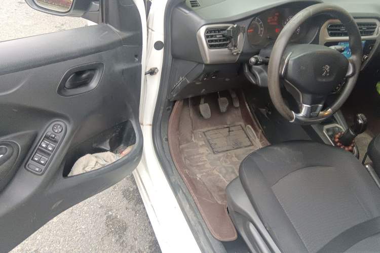 Used Peugeot 301 2016 1.6L Manual Comfort Edition Driver Seat