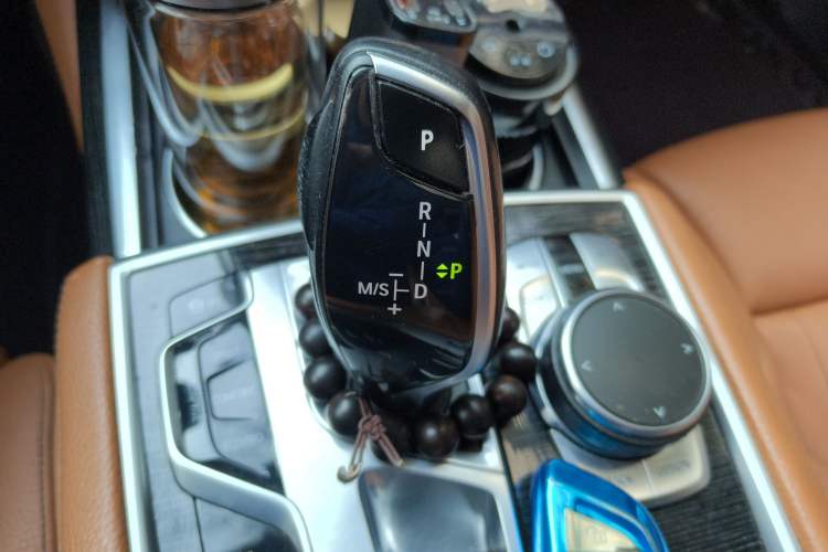 Used BMW 7 Series 2018 730Li Leading Model M Sport Package Gear Lever