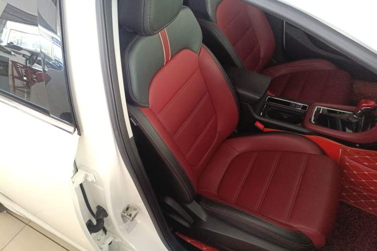 Used MG 6 2018 20T Automatic Trophy Premium Internet Edition China VI Standard