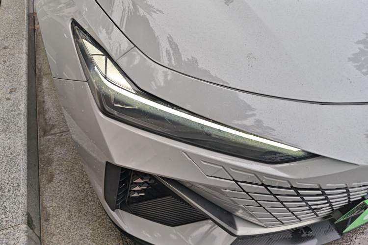 Used CHANGAN UNI-V iDD 2023 ZhiDian iDD 1.5T 113km ZhiKu Model