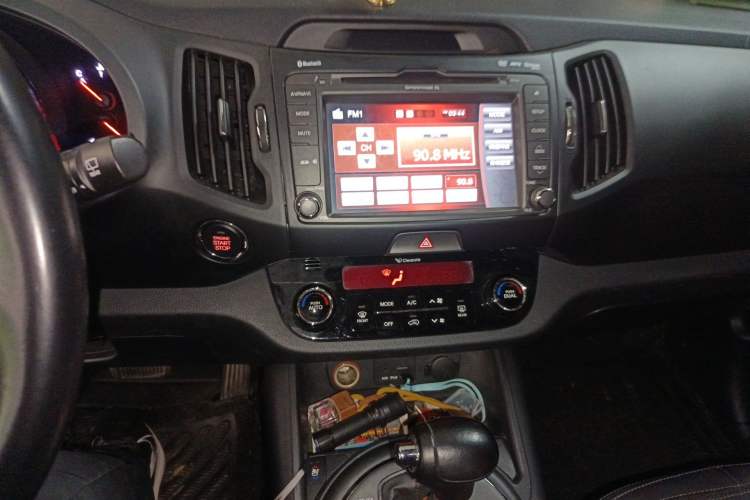 Used Kia Sportage R 2014 2.0L Automatic Two-Wheel Drive Premium Special
