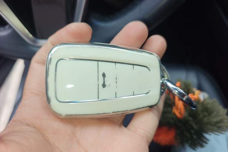 Used Toyota Camry 2021 2.5G Luxury Edition
