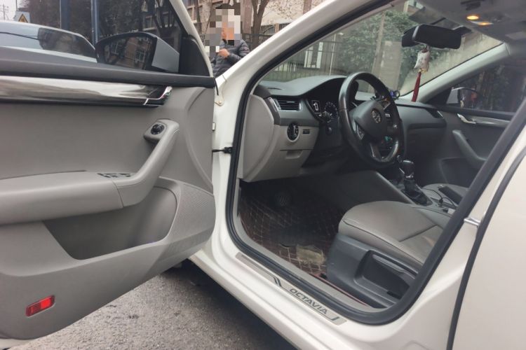 Used Skoda Octavia 2015 1.6L Automatic Yijun Edition