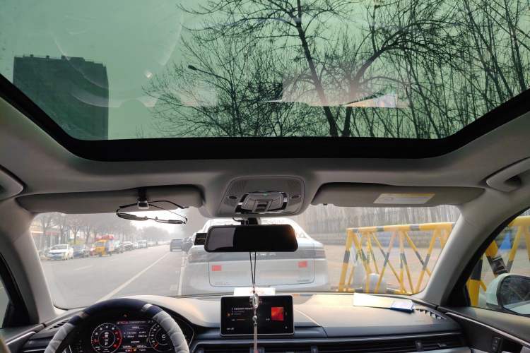 Used Audi A4L 2019 40 TFSI Fashion Version China V