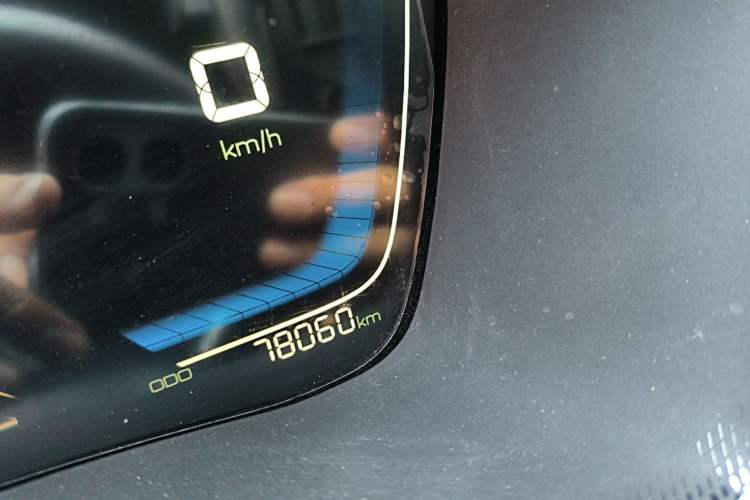 Used BYD Tang New Energy 2021 DM-i 112KM Prestige Model Odometer Close Up