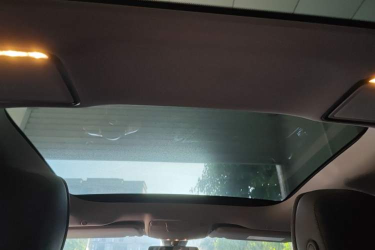 Used Mercedes-Benz E-Class 2018 Facelift E 300 L Luxury Edition
