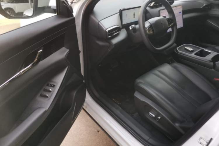 Used HEDMOS 06 2025 Model 520km
