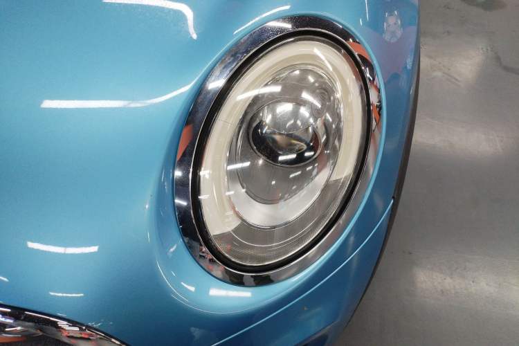 Used MINI 2015 1.5T COOPER Excitement Five-Door Edition Left Front Headlight